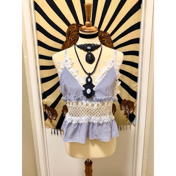 🌈 Amazing modern lace top - Picture 2 of 8